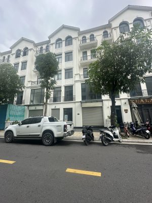 Nhà phố 126m Manhattan hoàn thiện trục T6 Tại Vinhomes Grand Park